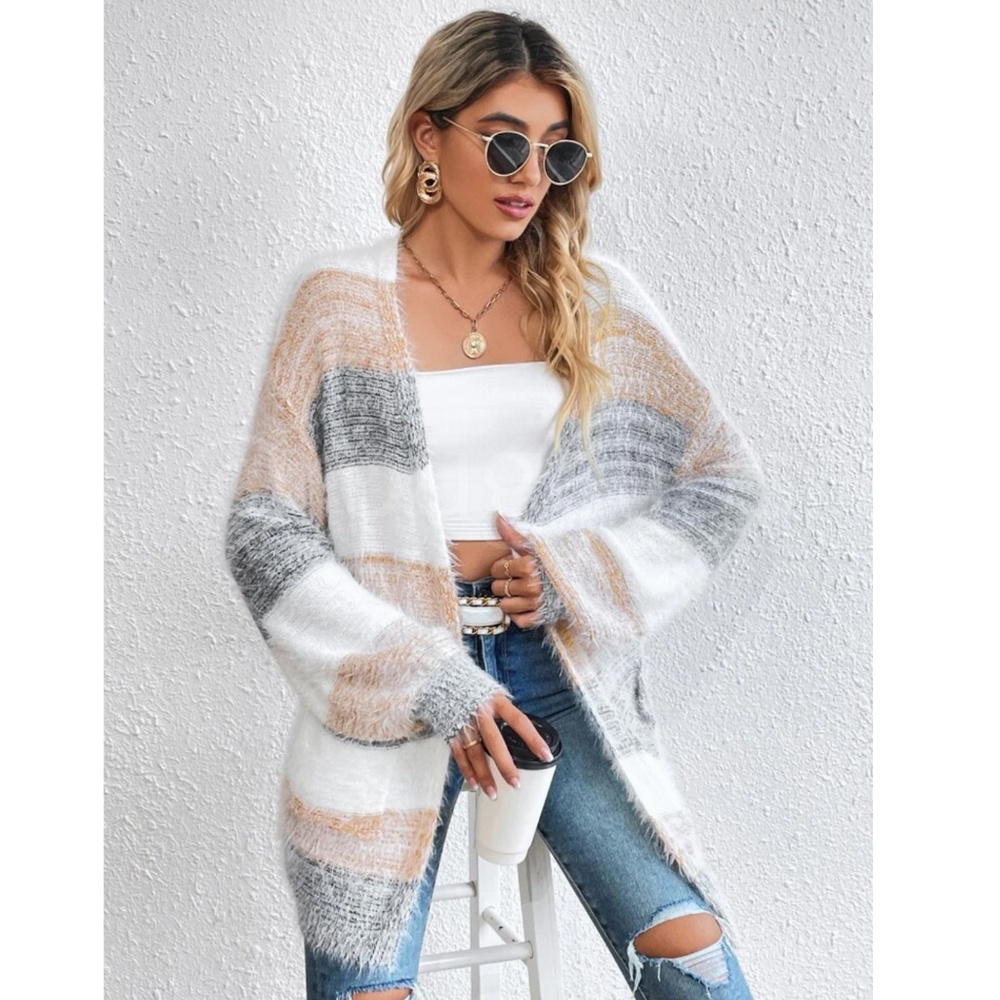 Fuzzy Open Cardigan Colorblock Stripes Grey White Tan Long Sleeve w/ Pockets - Picture 4 of 7